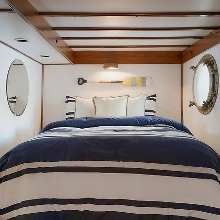 Bed and Breakfast The Covington Houseboat Saint Paul Exterior foto