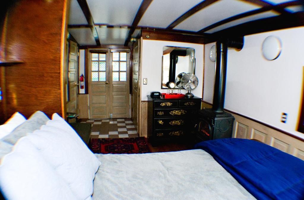 Bed and Breakfast The Covington Houseboat Saint Paul Zimmer foto