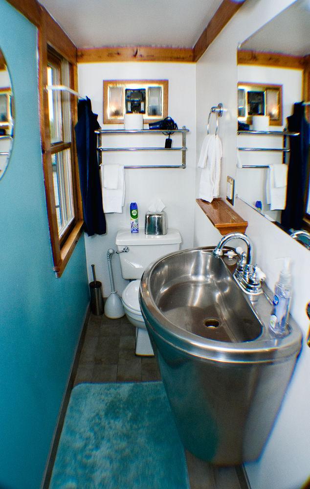 Bed and Breakfast The Covington Houseboat Saint Paul Exterior foto